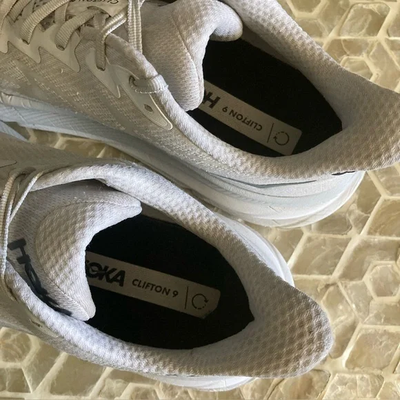 Hoka Mens Clifton 9 Men’s Running Shoe in Nimbus Cloud/Steel Wool (10.5) - Picture 6 of 11